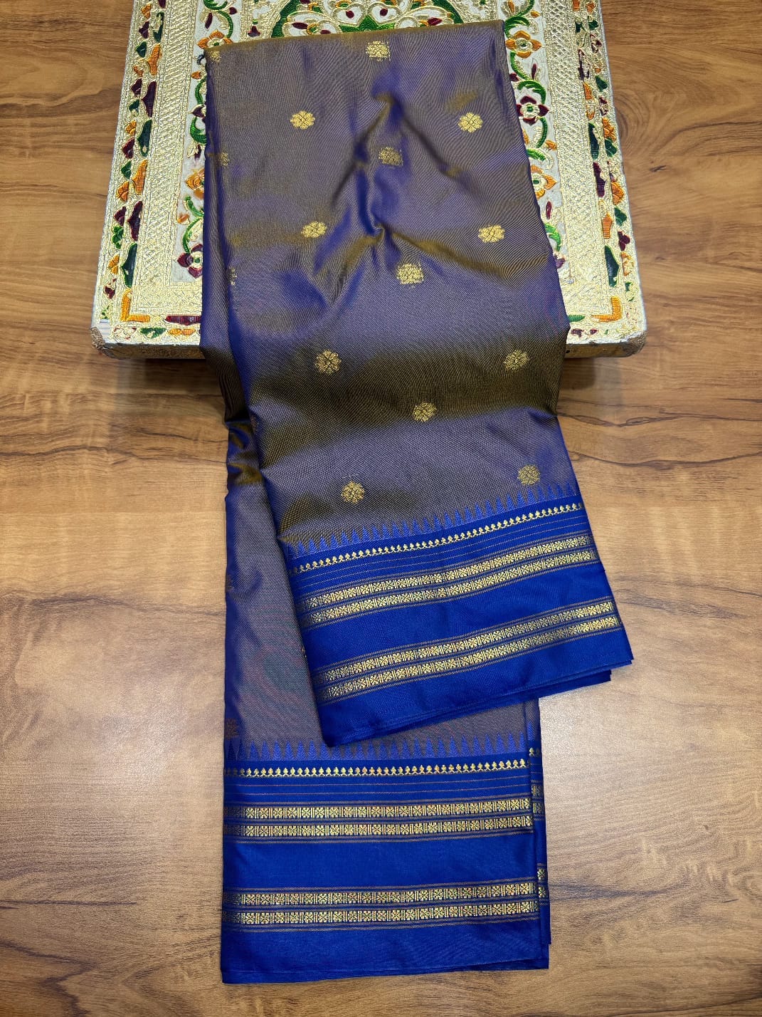 नारायणपेठ पैठणी साडी (Narayanpeth Paithani Saree)
