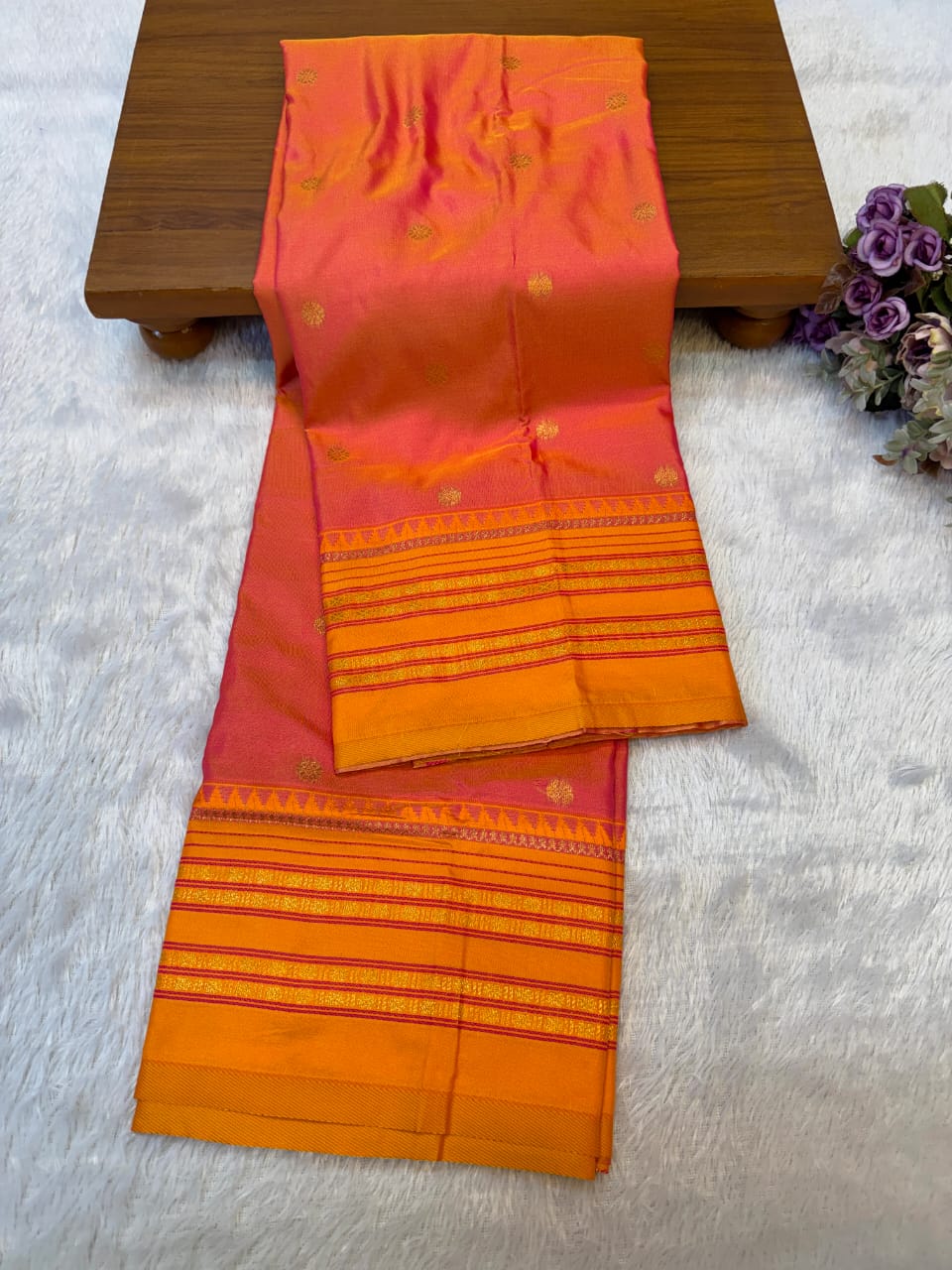 नारायणपेठ पैठणी साडी (Narayanpeth Paithani Saree)