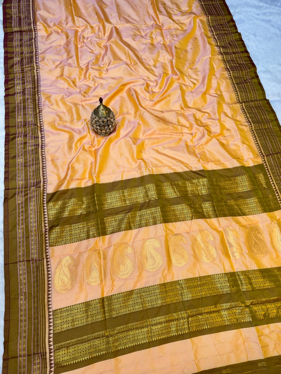 नारायणपेठ पैठणी साडी (Narayanpeth Paithani Saree)