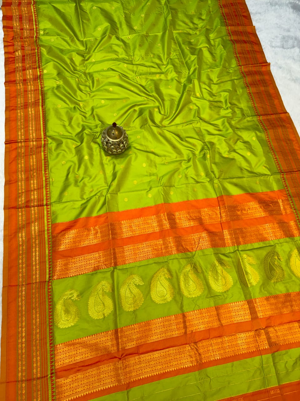 नारायणपेठ पैठणी साडी (Narayanpeth Paithani Saree)