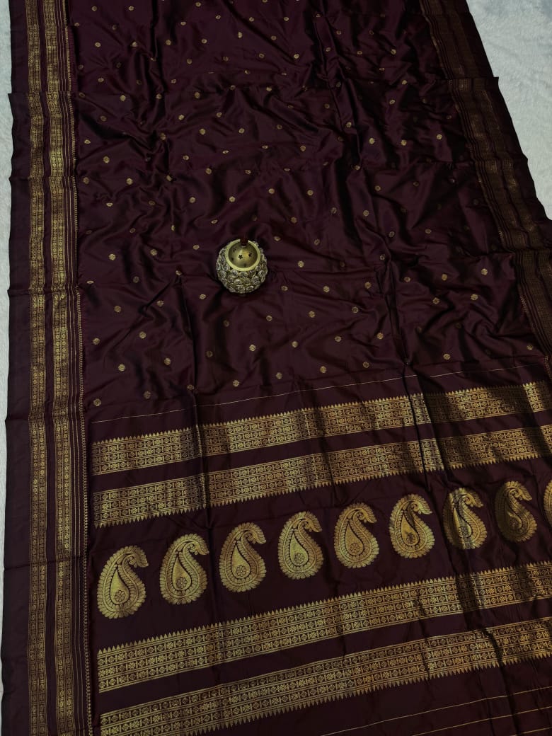 नारायणपेठ पैठणी साडी (Narayanpeth Paithani Saree)
