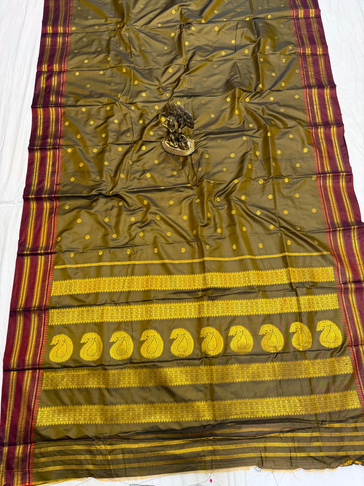 नारायणपेठ पैठणी साडी (Narayanpeth Paithani Saree)