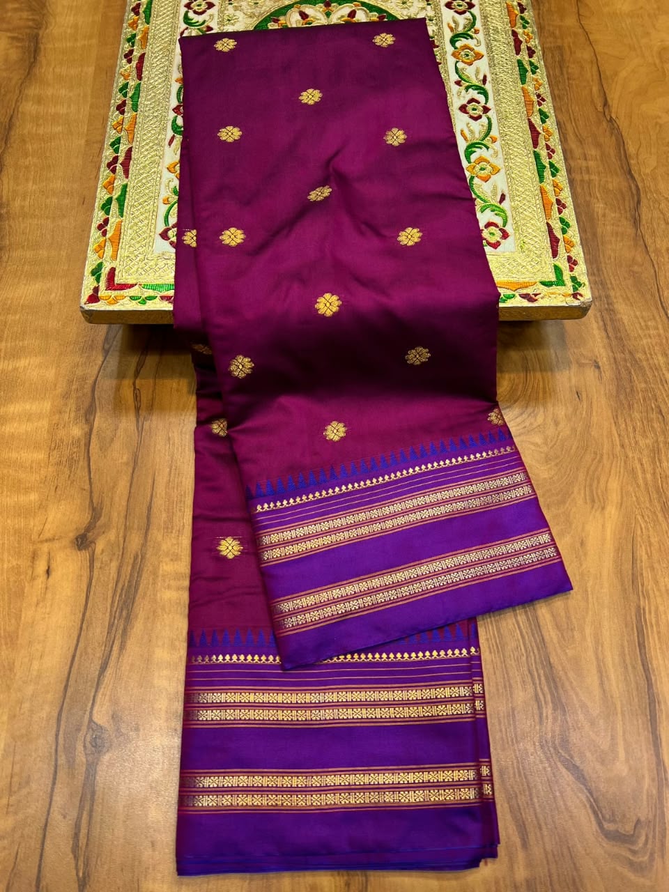 नारायणपेठ पैठणी साडी (Narayanpeth Paithani Saree)