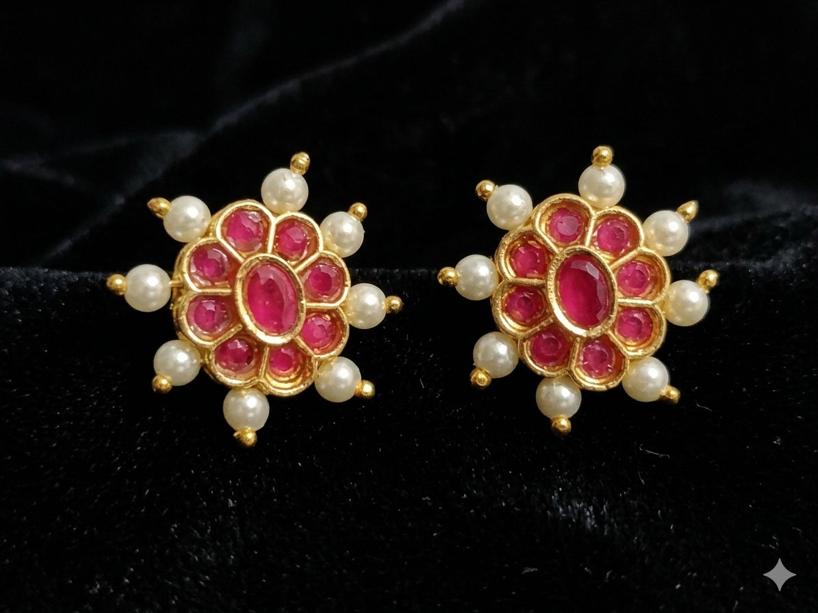 Stud Earrings | Floral Design | Pearl