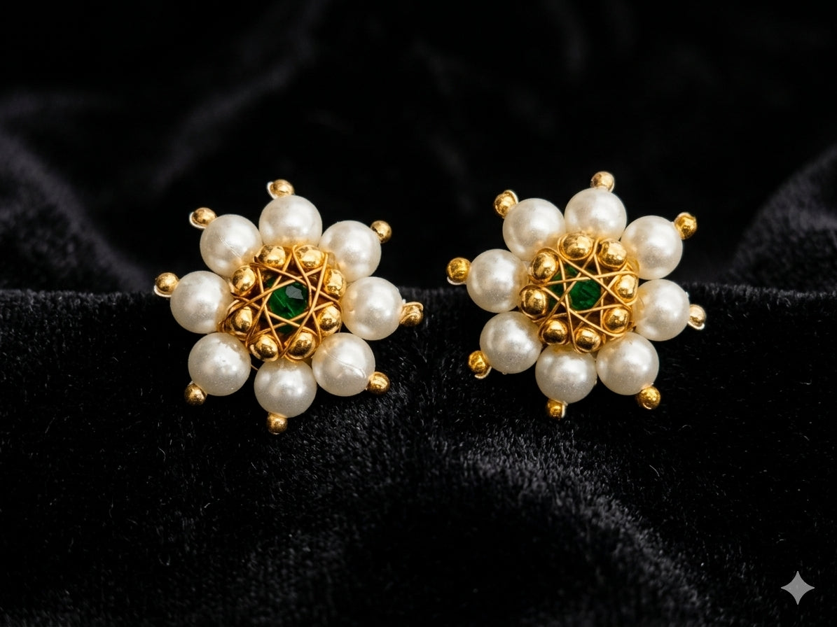 Stud | Floral | Pearls