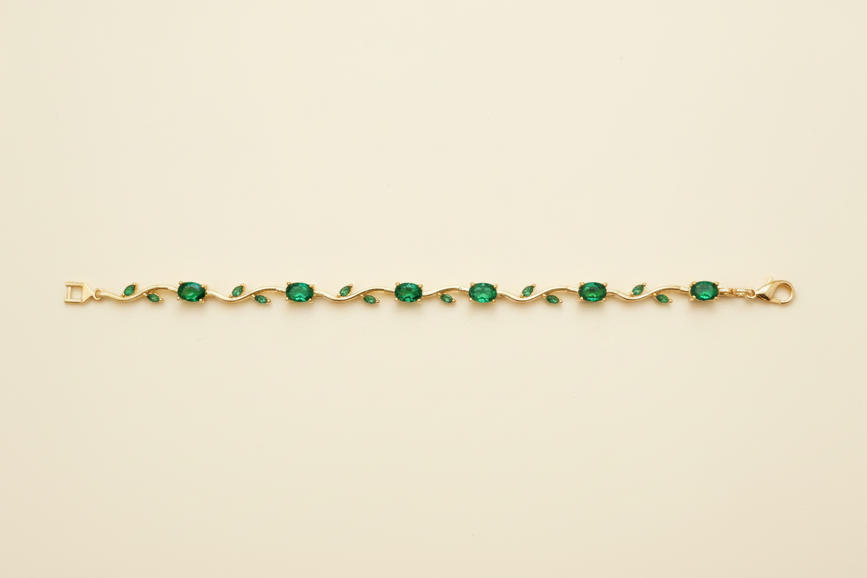 Emerald Green Oval Stone Tulip Pattern Bracelet | Gold-Tone Stainless Steel